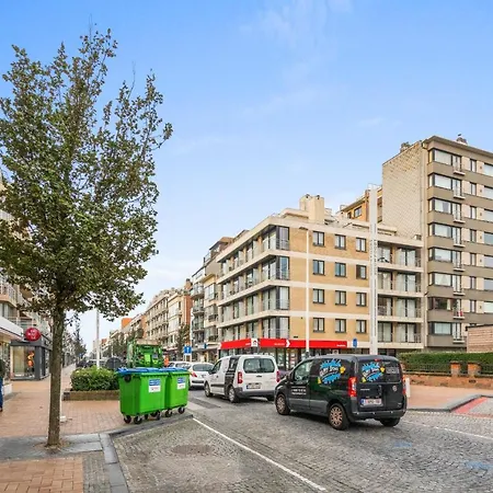 Penthouse App Met Heel Ruim Terras En Zeezicht Appartement *